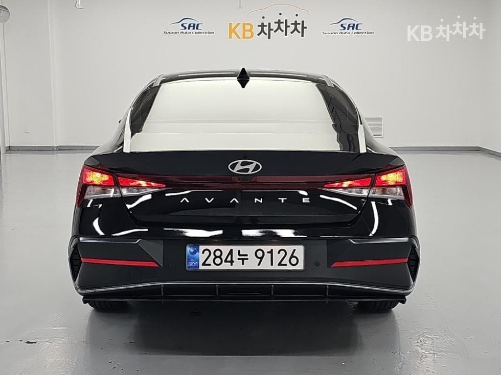 Hyundai The New (facelift) Avante (Elantra) Hybrid (CN7)1.6 HEV Smart - 3