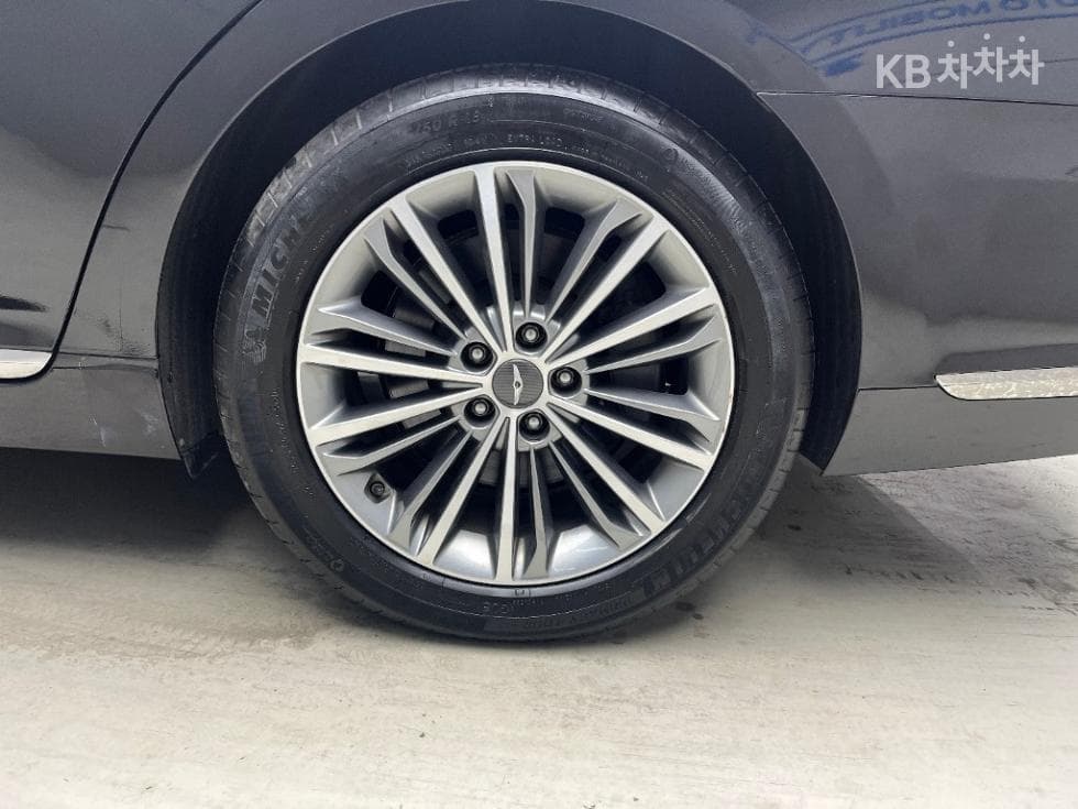 Дженезис EQ9003.8 GDI AWD Лукс - 17