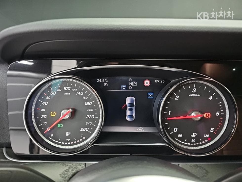 Mercedes-Benz E-Клас (W213)E220d Avantgarde - 6