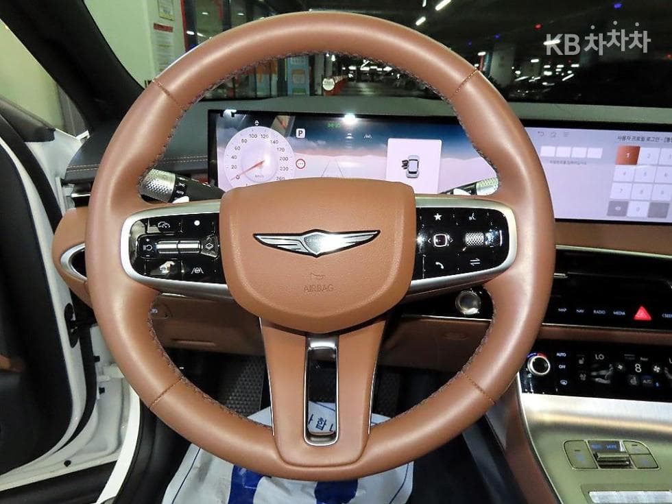 Дженезис GV70Бензин 2.5T 2WD - 8