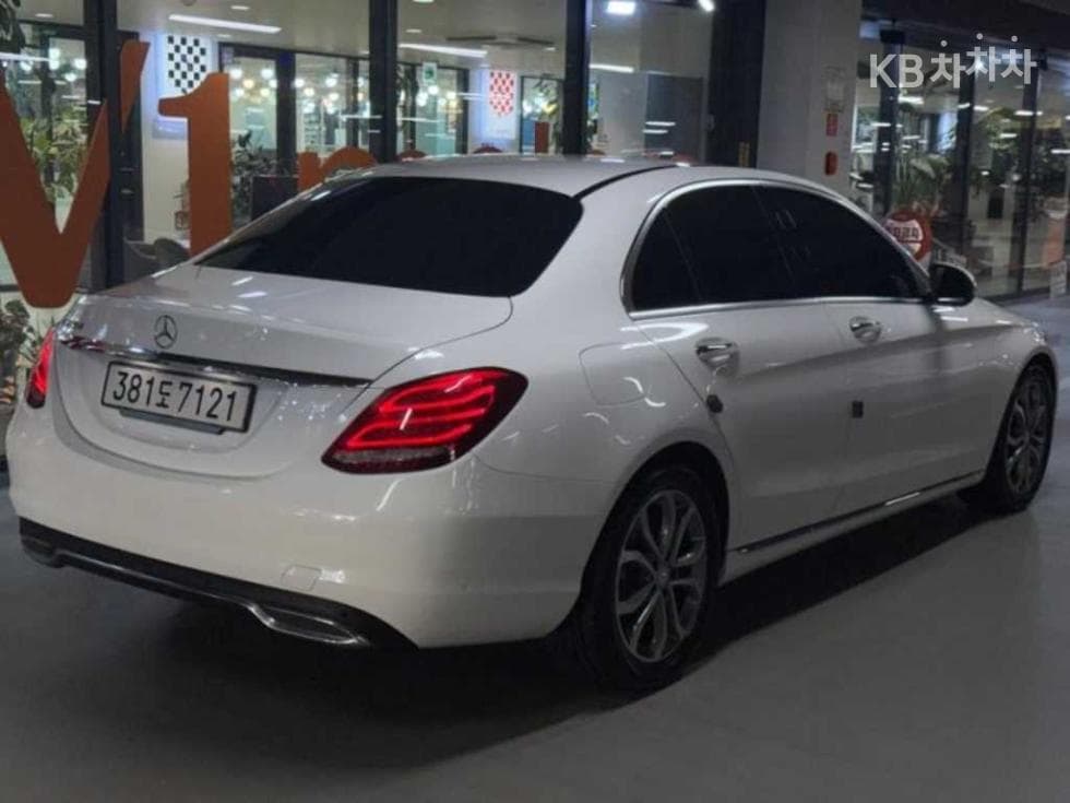 Mercedes-Benz The New (facelift) C-ClassC220d Avantgarde W205 - 4
