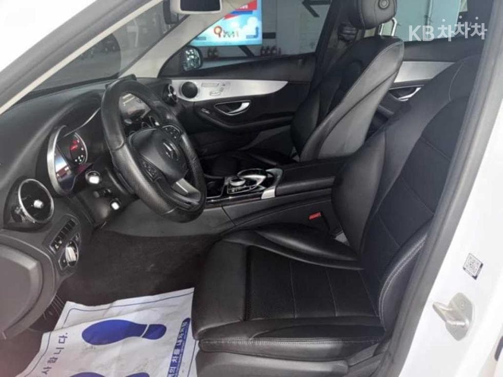 Mercedes-Benz The New (facelift) C-ClassC220d Avantgarde W205 - 6