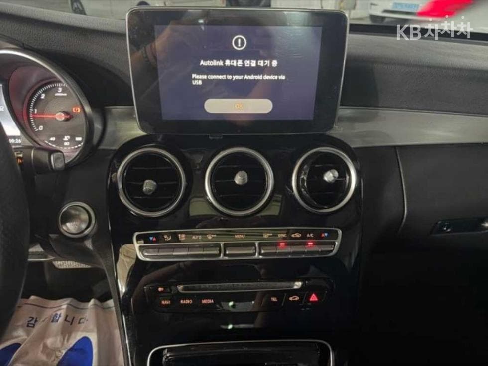 Mercedes-Benz The New (facelift) C-ClassC220d Avantgarde W205 - 10