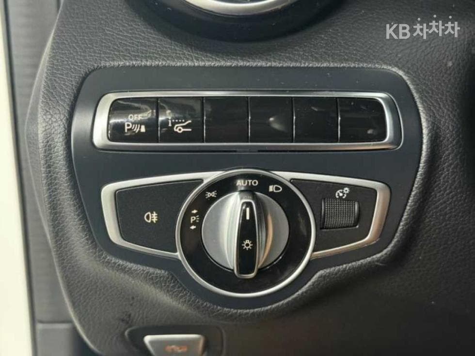 Mercedes-Benz The New (facelift) C-ClassC220d Avantgarde W205 - 15