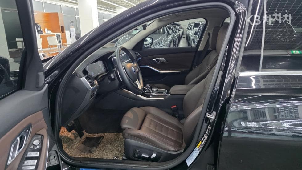 BMW 3 Серия (G20)320e Luxury - 13