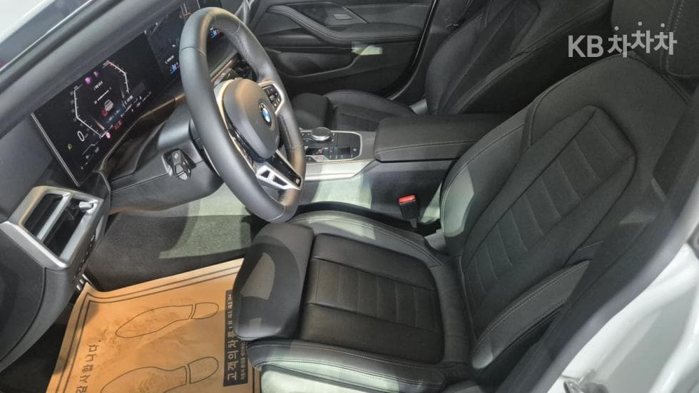 BMW 4시리즈 (G22)420i Gran Coupe M Sport Pro - 10