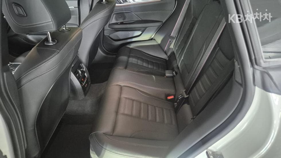 BMW 4시리즈 (G22)420i Gran Coupe M Sport Pro - 11