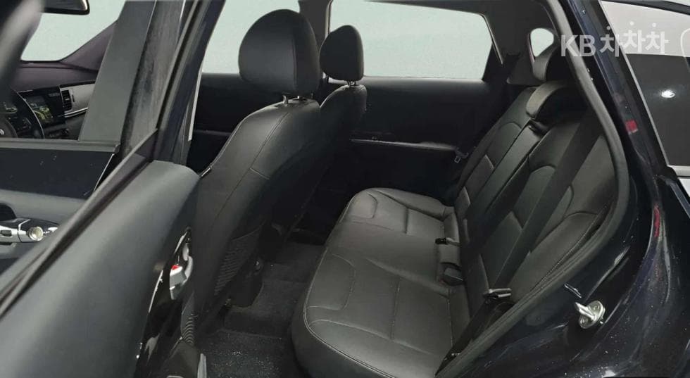Киа Ниро1.6 PHEV Престиж - 10