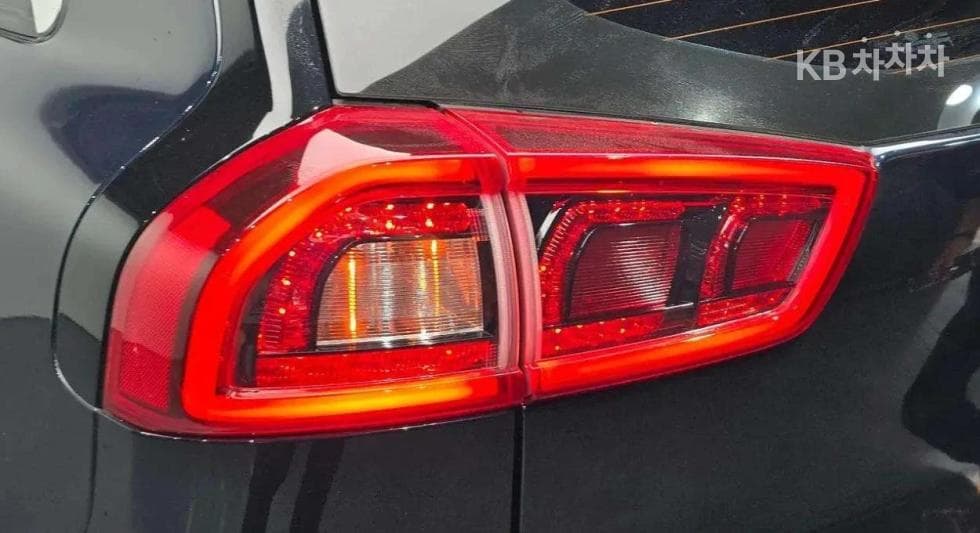 Киа Ниро1.6 PHEV Престиж - 24