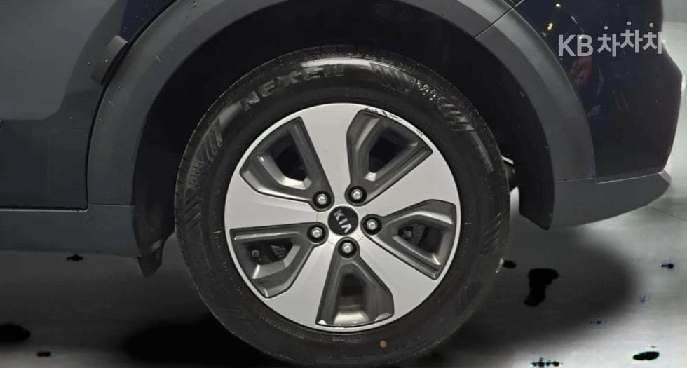 Киа Ниро1.6 PHEV Престиж - 25