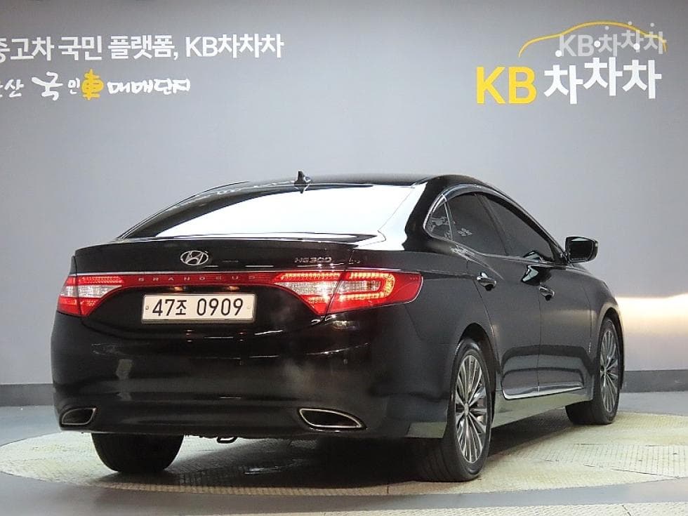 Hyundai Grandeur (Azera)HGHG300 Exclusive - 2