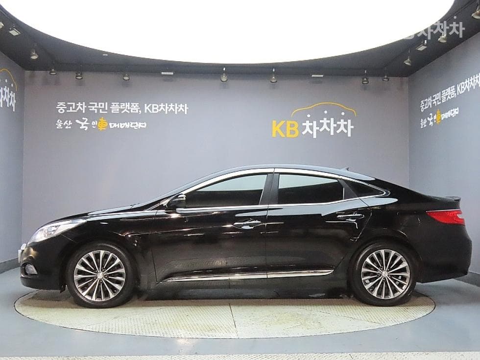 Hyundai Grandeur (Azera)HGHG300 Exclusive - 5