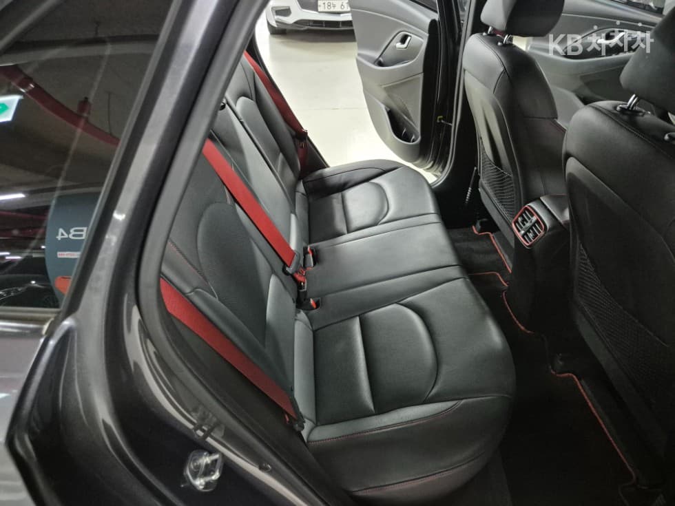 Хюндай i30 (PD)1.6 Турбо 스포츠 Premium - 8