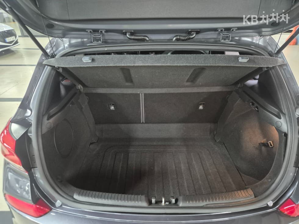 Хюндай i30 (PD)1.6 Турбо 스포츠 Premium - 9