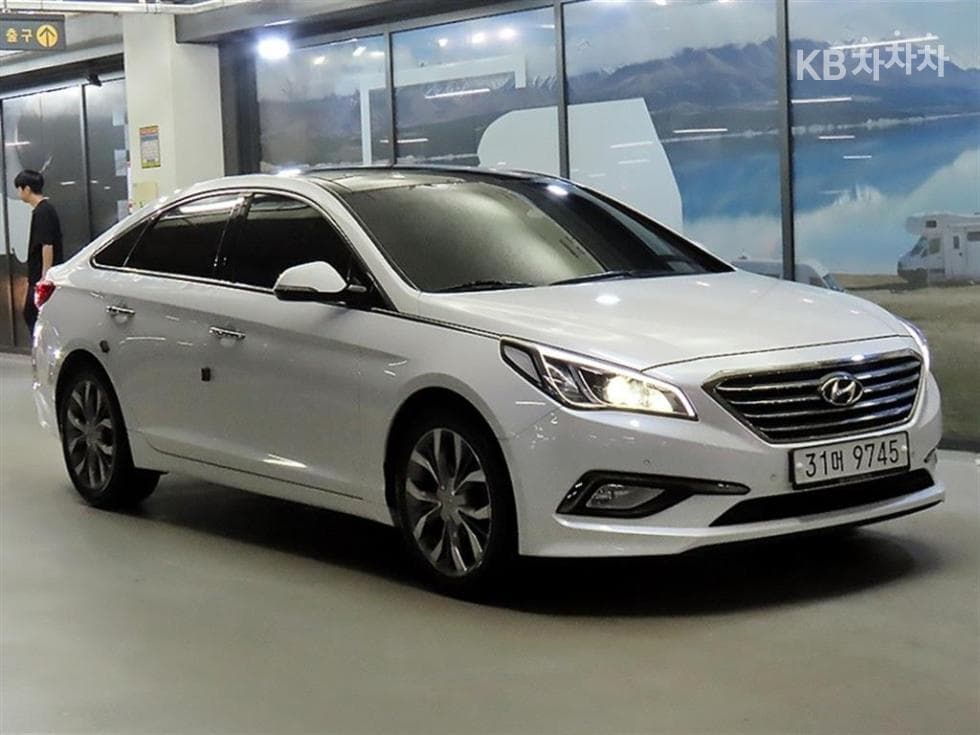 Хюндай Соната LF 2.4 Exclusive - Image 1