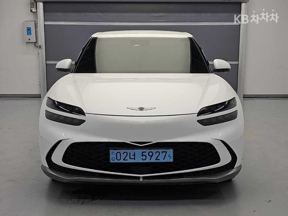 Дженезис GV60Стандартен 2WD Стандартен - 2