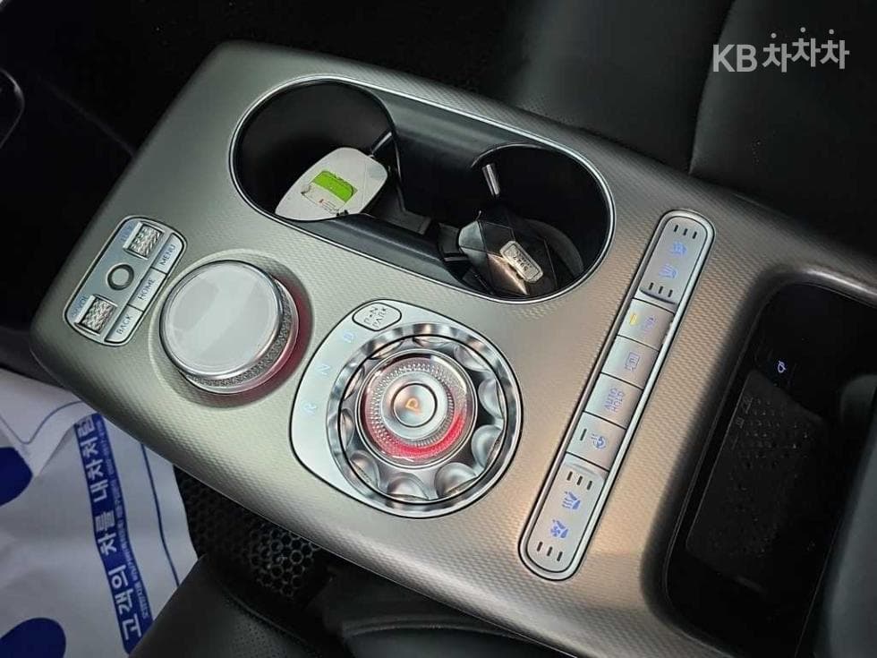 Дженезис GV60Стандартен 2WD Стандартен - 8