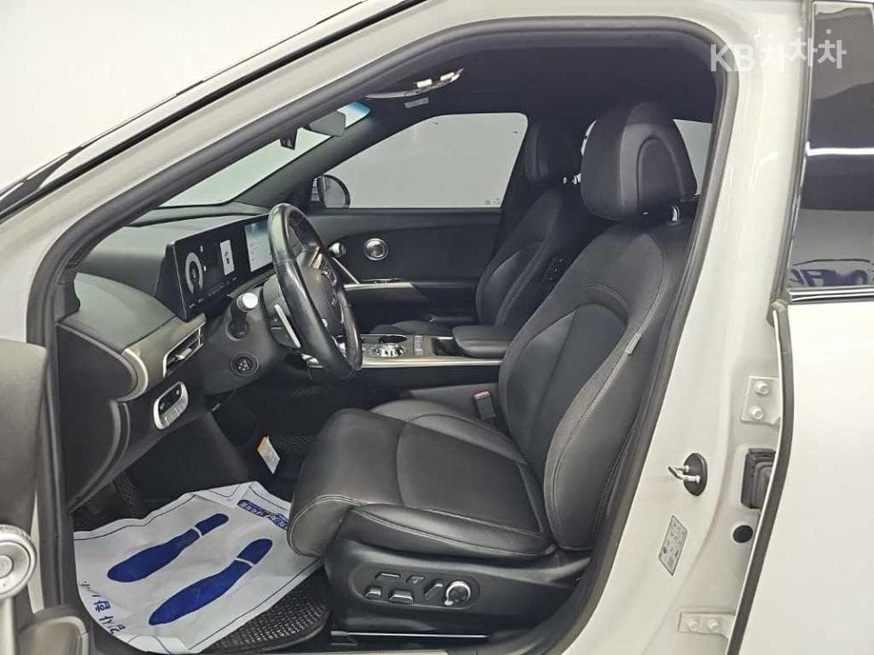 Дженезис GV60Стандартен 2WD Стандартен - 11
