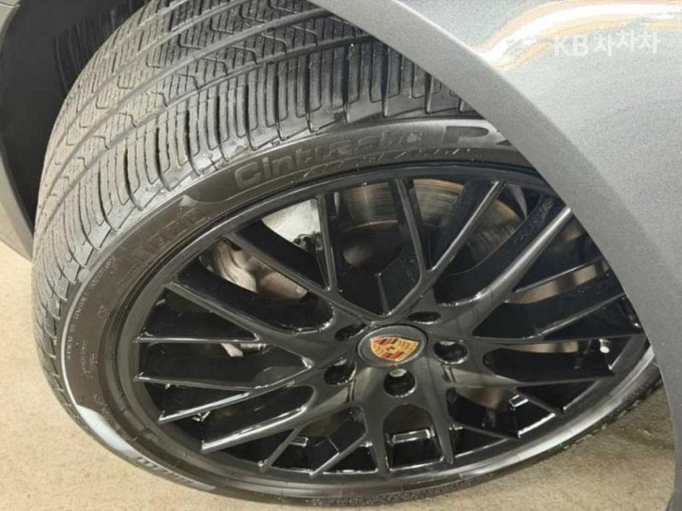Porsche 파나메라 (971)2.9 4S Стандартен - 19