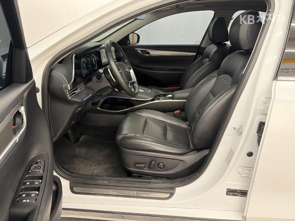 Хюндай The New (фейслифт) Grandeur (Azera) Хибрид2.4 Le Blanc - 11