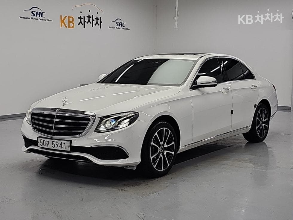 Mercedes-Benz E-Клас (W213) E220d 4MATIC Exclusive - Image 1