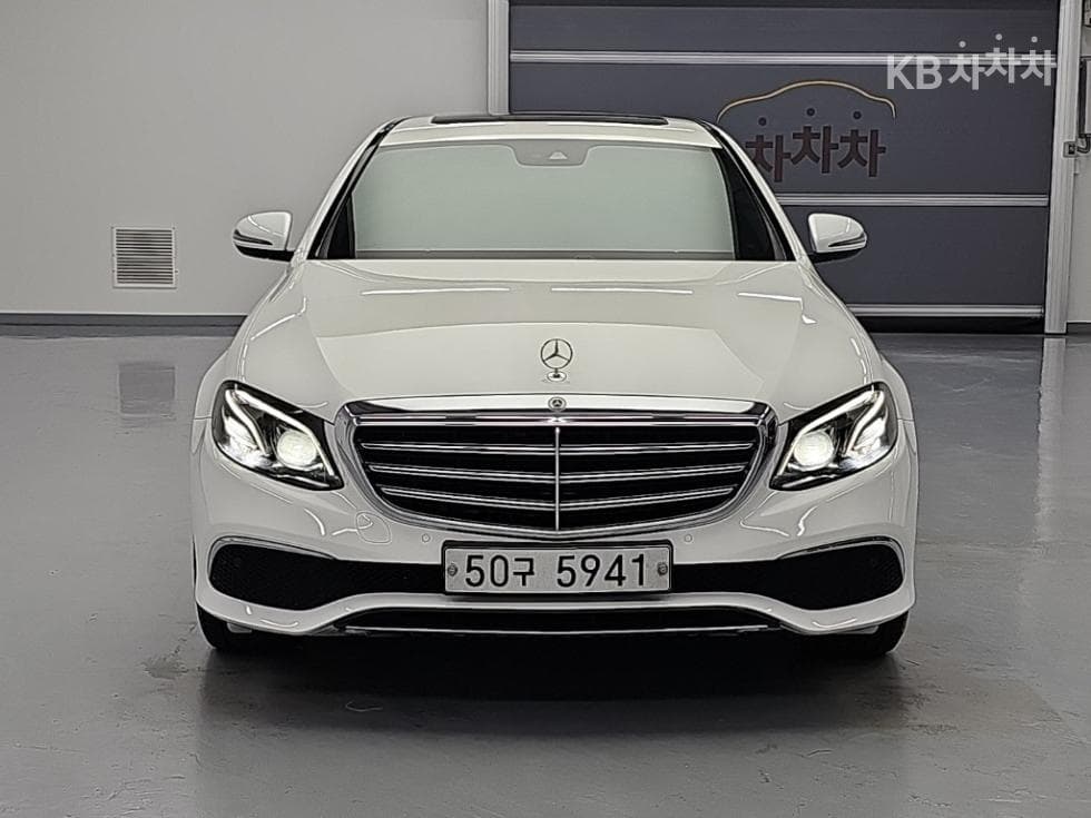 Mercedes-Benz E-Клас (W213)E220d 4MATIC Exclusive - 2
