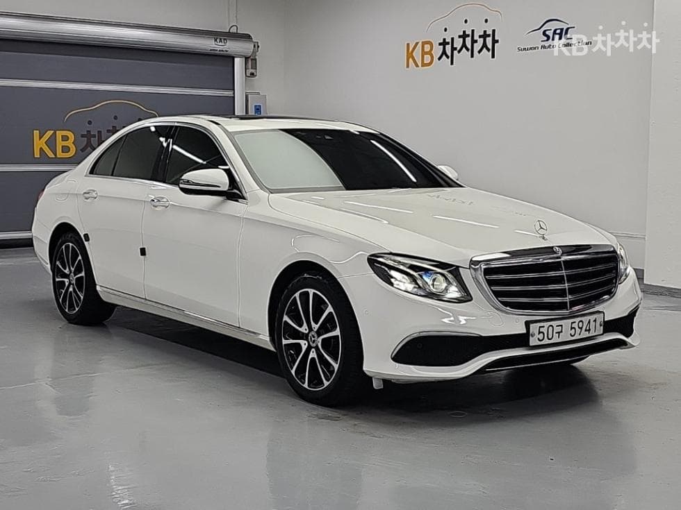 Mercedes-Benz E-Клас (W213)E220d 4MATIC Exclusive - 4