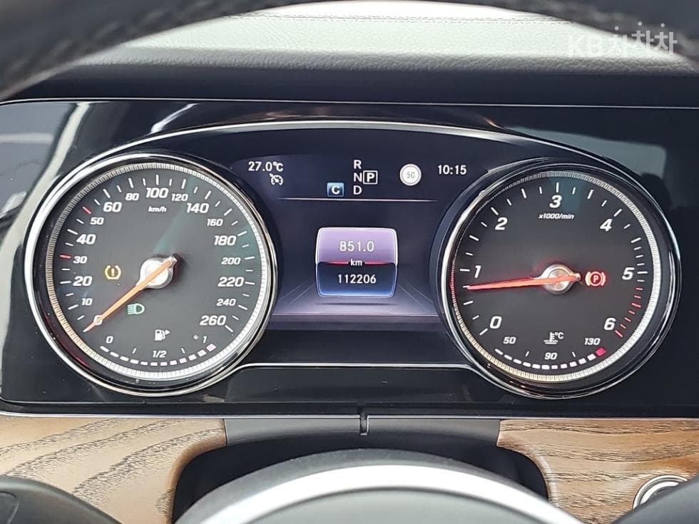 Mercedes-Benz E-Клас (W213)E220d 4MATIC Exclusive - 6