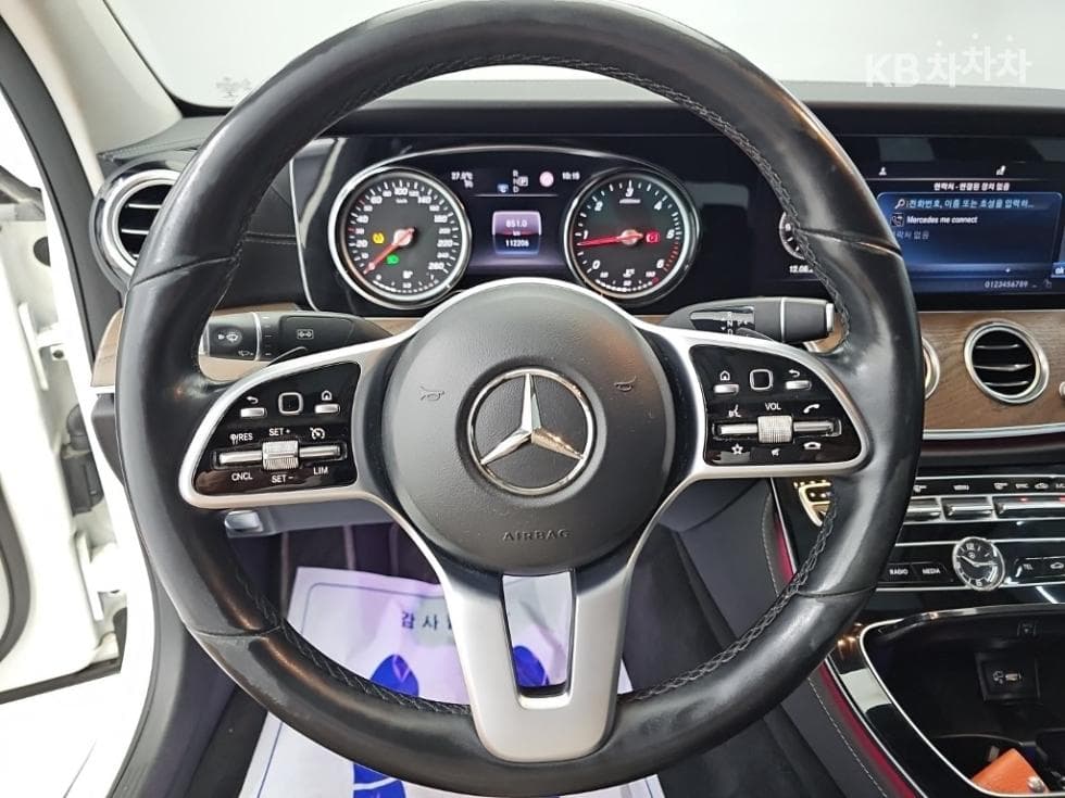 Mercedes-Benz E-Клас (W213)E220d 4MATIC Exclusive - 9