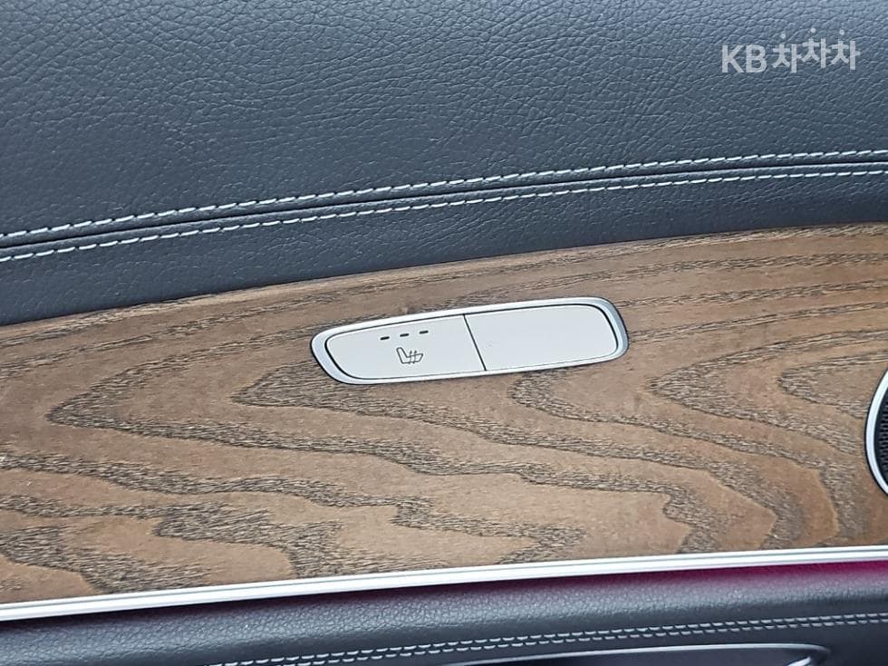 Mercedes-Benz E-Клас (W213)E220d 4MATIC Exclusive - 13