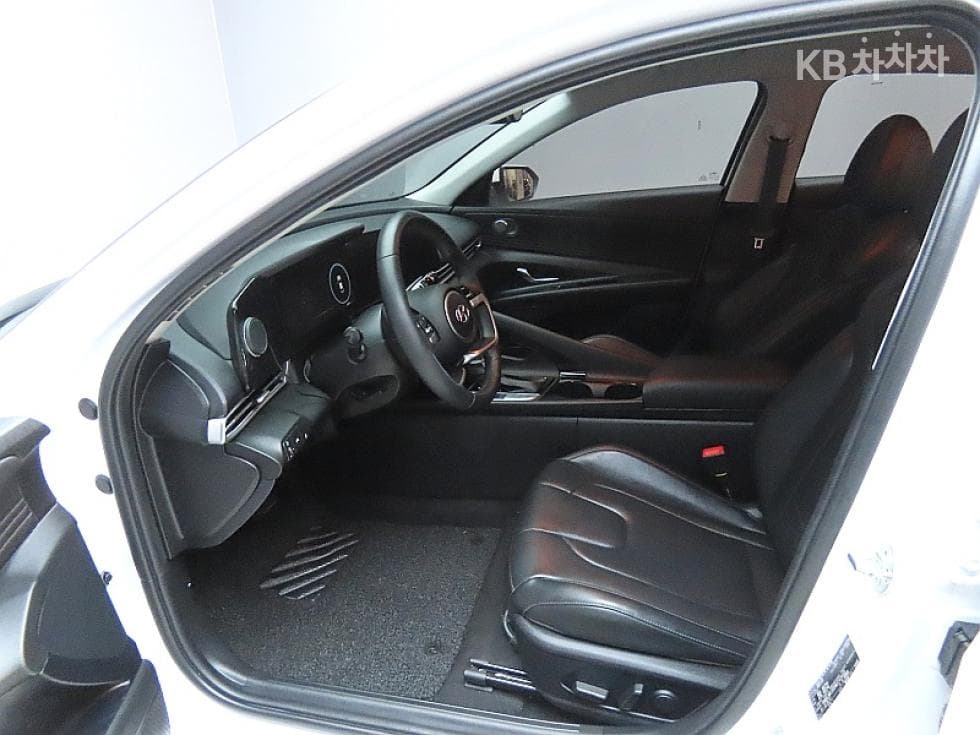 Hyundai All New Avante (Elantra)(CN7)1.6 Gasoline Modern - 10