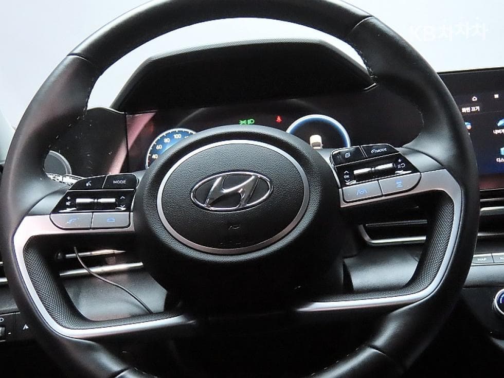 Hyundai All New Avante (Elantra)(CN7)1.6 Gasoline Modern - 18