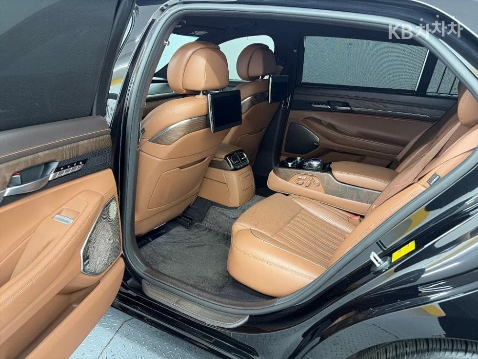 Дженезис G903.8 GDi AWD Престиж - 12