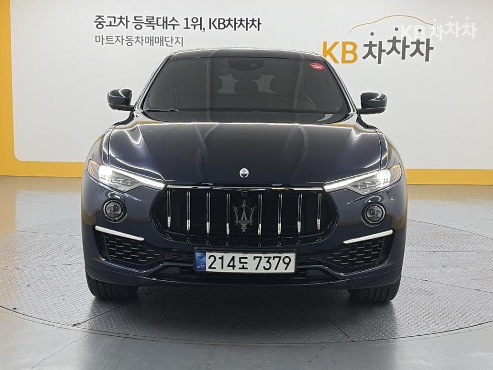 마세라티 르반떼2.0 AWD GT - 2