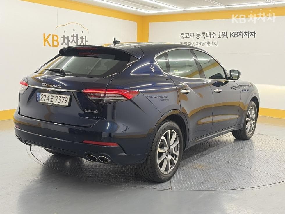 마세라티 르반떼2.0 AWD GT - 4