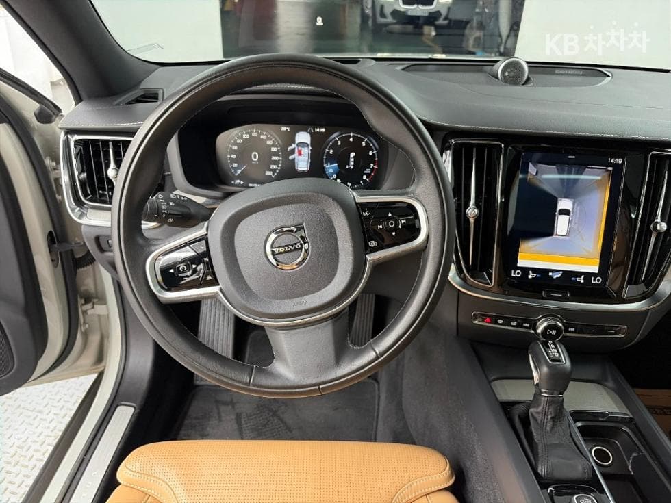 Volvo V60 CC(Второ поколение)T5 AWD Pro - 9