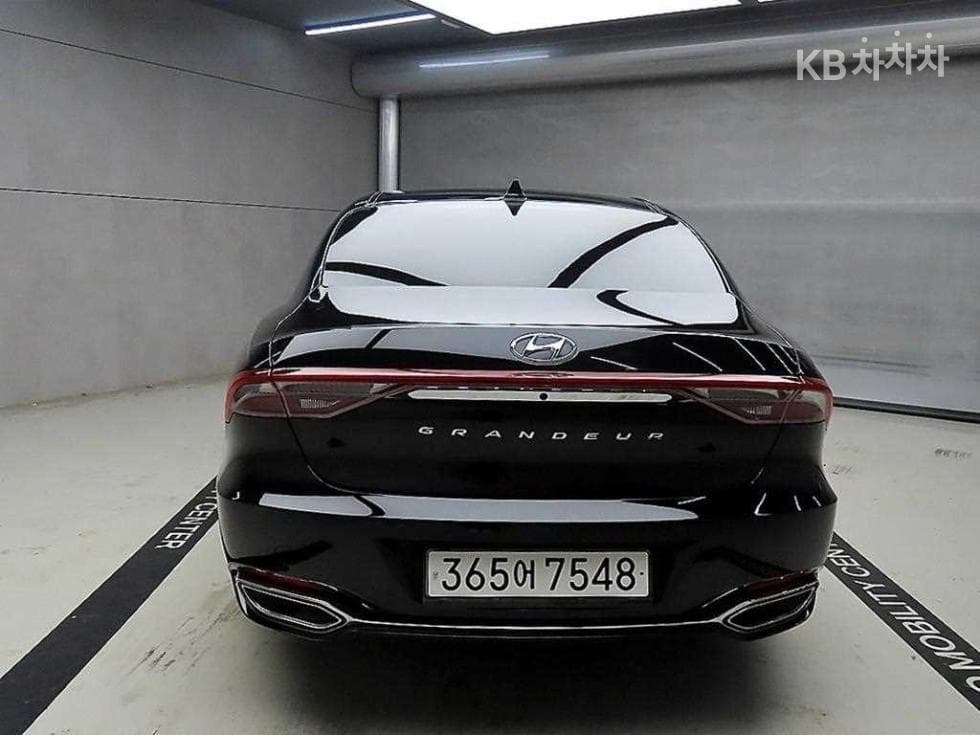 Hyundai The New (facelift) Grandeur (Azera)2.5 Le Blanc - 3