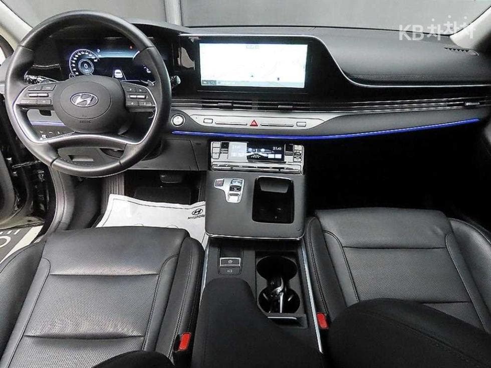 Hyundai The New (facelift) Grandeur (Azera)2.5 Le Blanc - 7