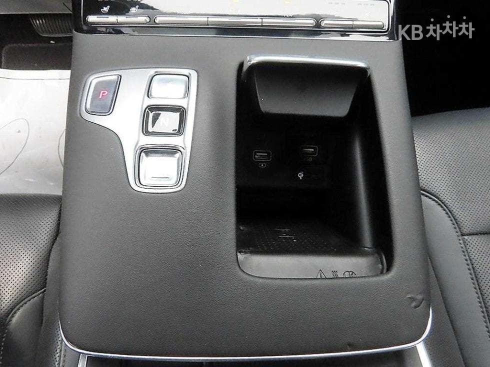 Hyundai The New (facelift) Grandeur (Azera)2.5 Le Blanc - 10