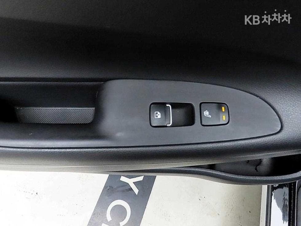 Hyundai The New (facelift) Grandeur (Azera)2.5 Le Blanc - 12