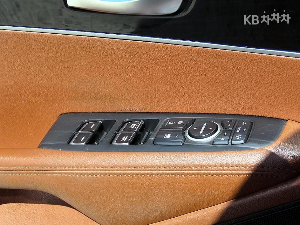 Киа The New (фейслифт) Sorento2.0 Дизел 2WD Noblesse - 11