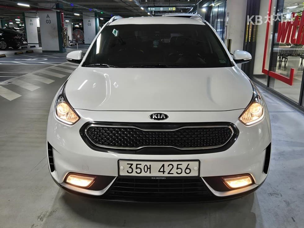 Киа Ниро 1.6 PHEV Престиж - Image 1