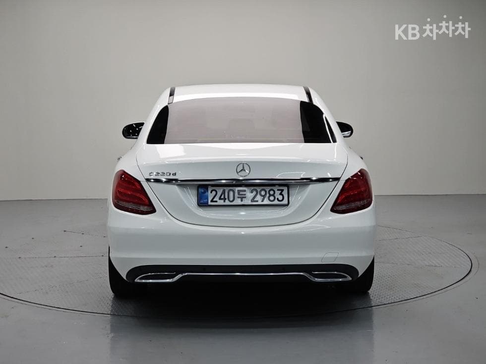 Mercedes-Benz The New (фейслифт) C-КласC220d Avantgarde W205 - 3