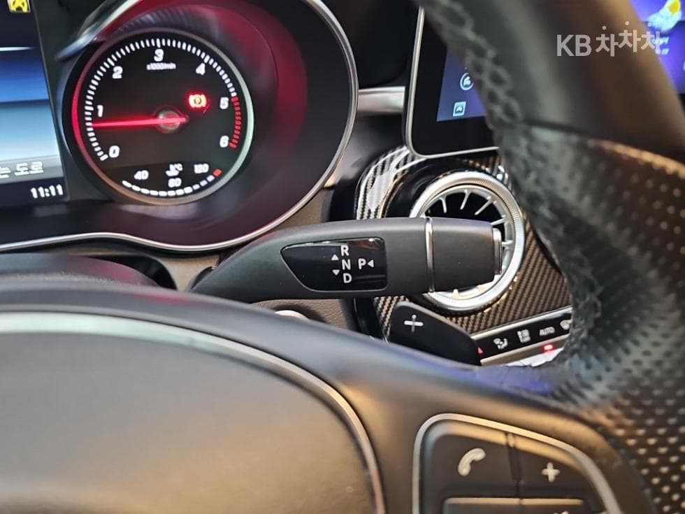 Mercedes-Benz The New (фейслифт) C-КласC220d Avantgarde W205 - 8