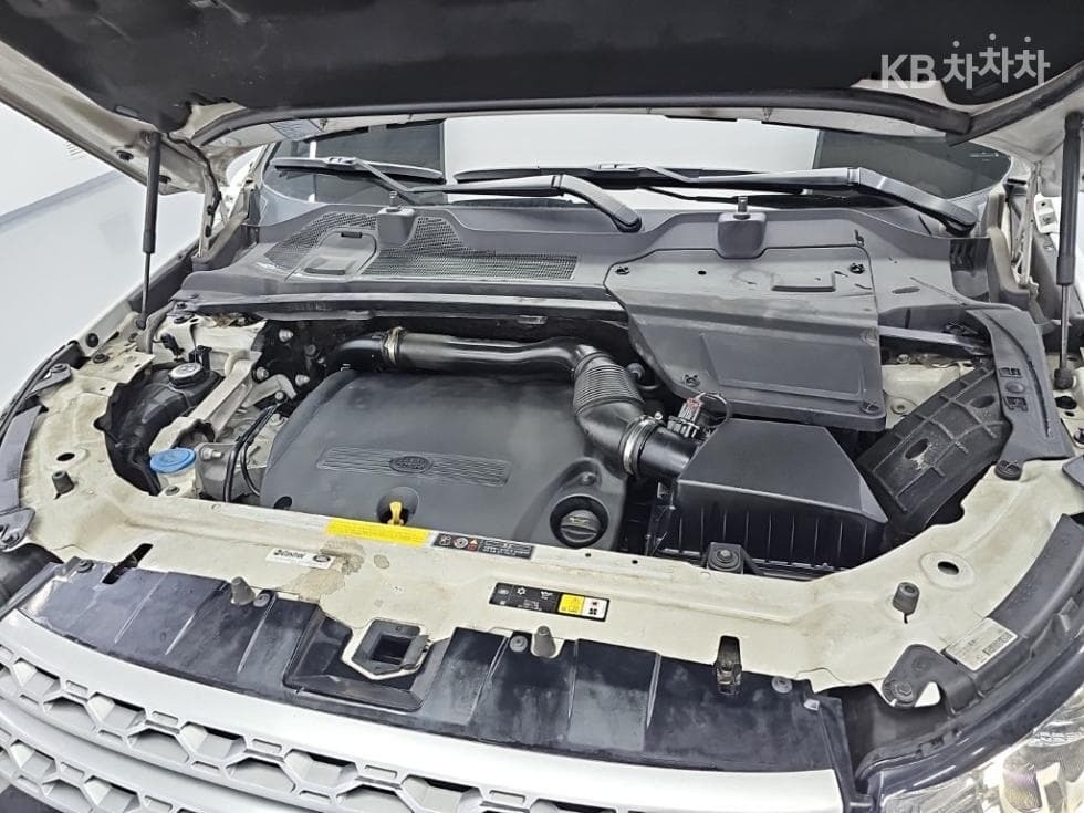 Land Rover 디스커버리 스포츠2.2 SD4 HSE Лукс - 5