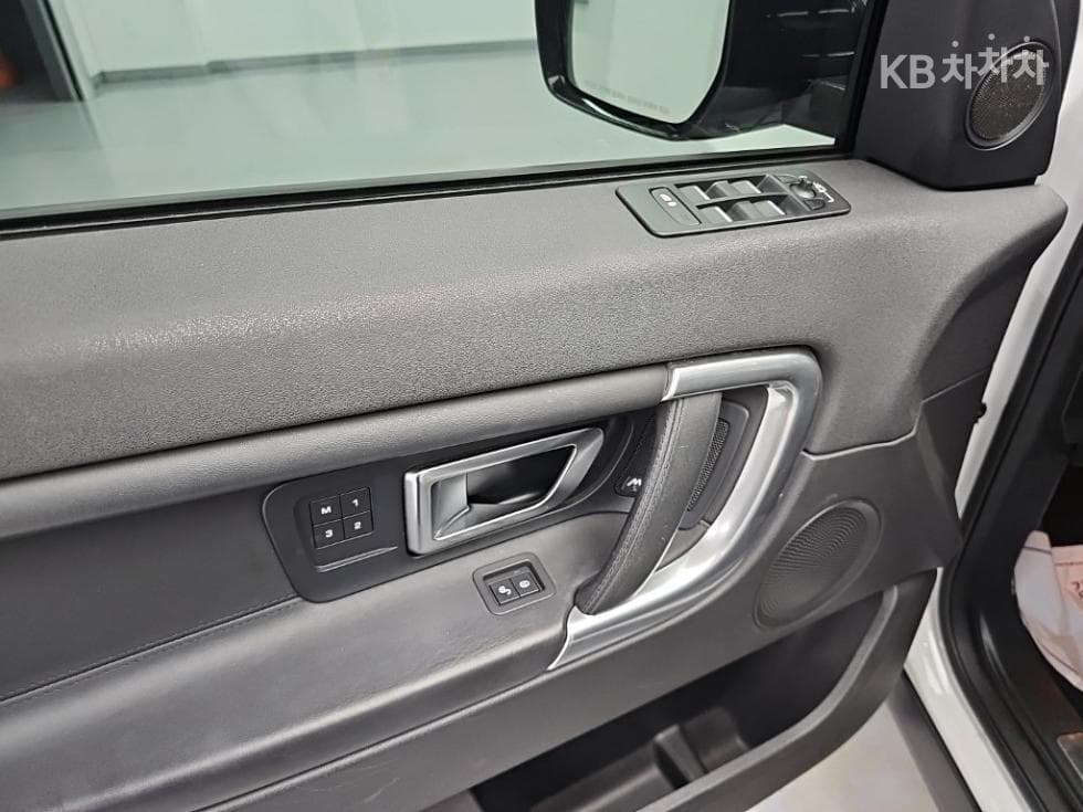 Land Rover 디스커버리 스포츠2.2 SD4 HSE Лукс - 19
