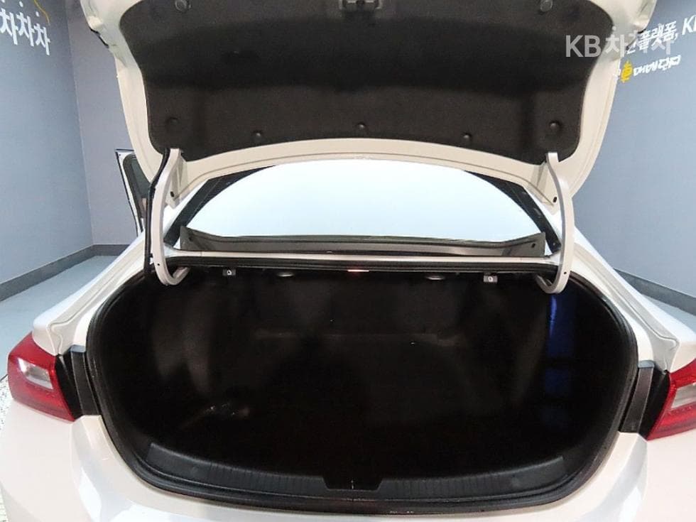 Джи Ем Корея All New Малібу2.0 Турбо 퍼펙트 블랙 - 16