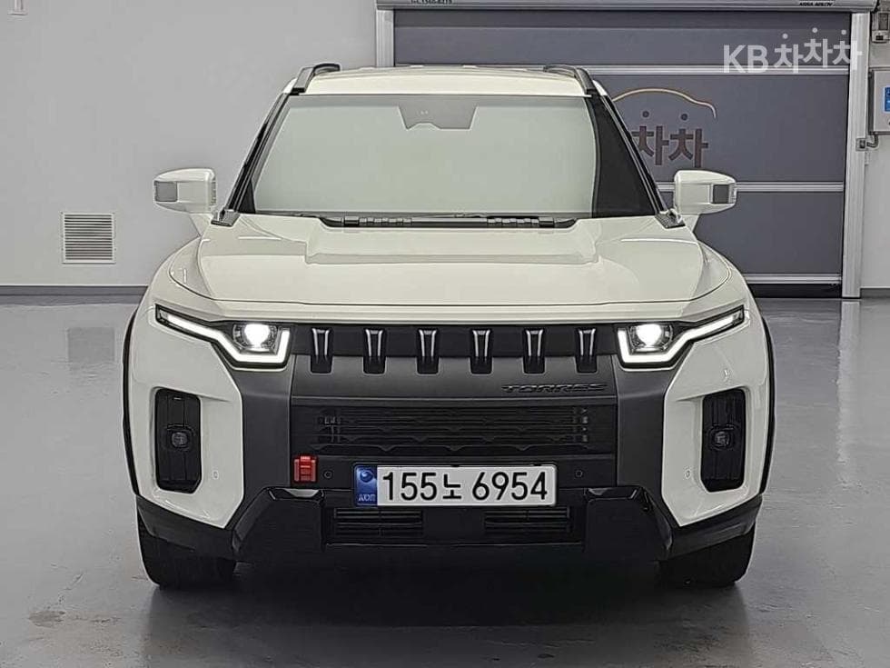 KG Mobility 토레스(J100)1.5 GDI Turbo Limited 블랙 에디션 - 2