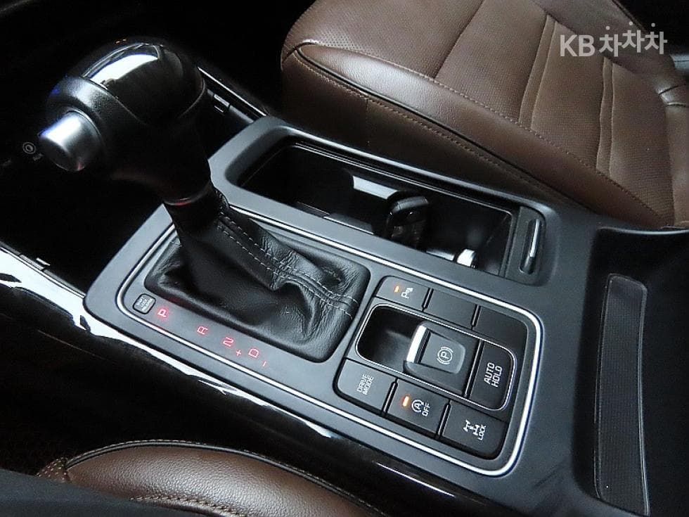 Kia All NewSorentoDiesel 2.0 4WD Noblesse Special (special feature/edition) - 9