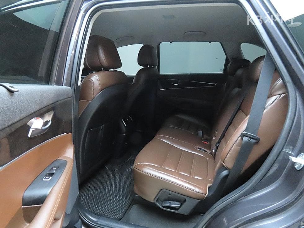 Kia All NewSorentoDiesel 2.0 4WD Noblesse Special (special feature/edition) - 11